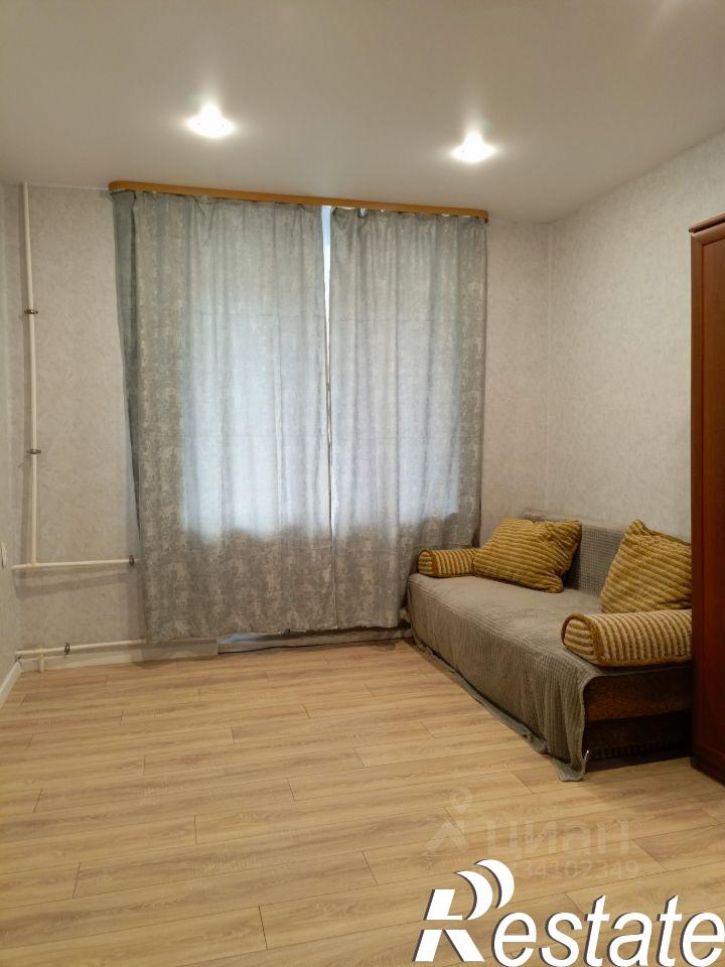 2-комн квартира улица Павлюхина, 87,  д. 87