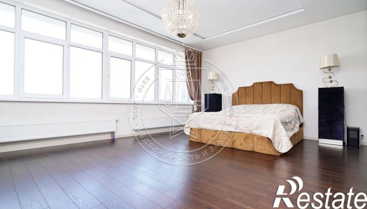 2-комн квартира Фатыха Карима ул, 20