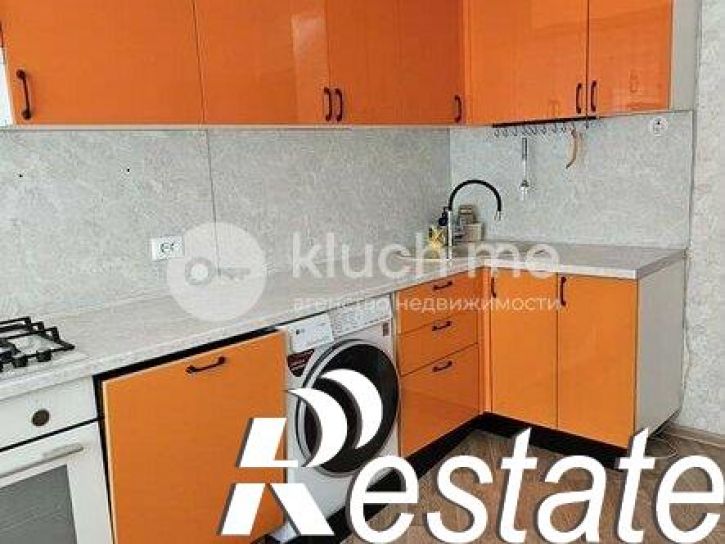 2-комн квартира улица Серова, 43 к1,  д. 43 к1