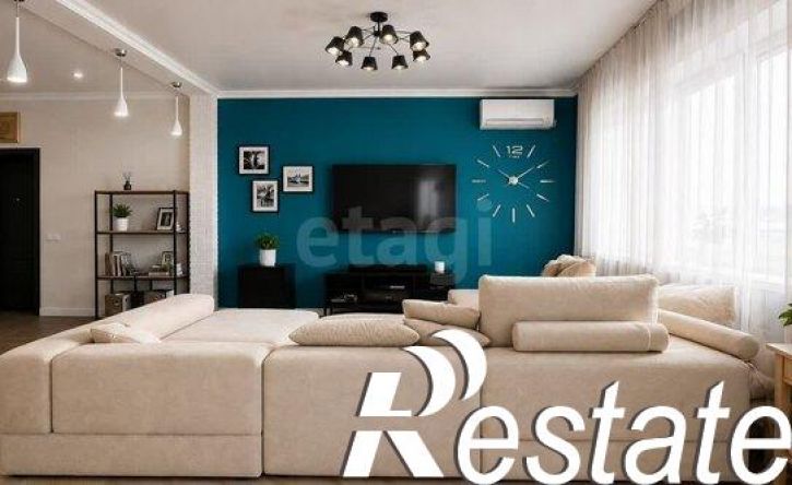 2-комн квартира улица Павлюхина, 110В,  д. 110В