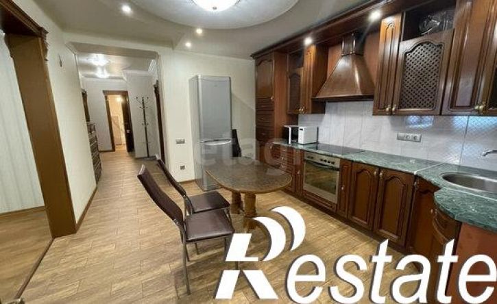 3-комн квартира улица Восстания, 84,  д. 84