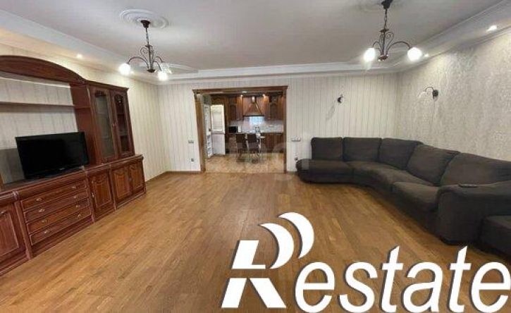 3-комн квартира улица Восстания, 84,  д. 84
