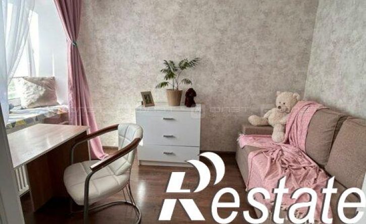 2-комн квартира улица Короленко, 73,  д. 73