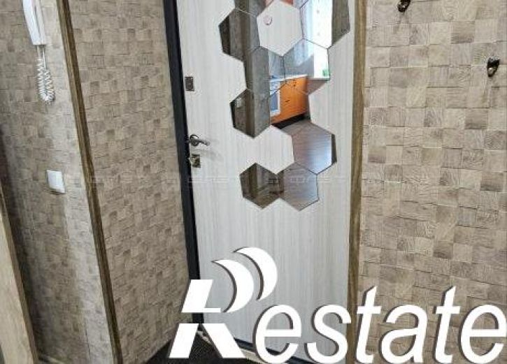 2-комн квартира улица Серова, 43 к1,  д. 43 к1