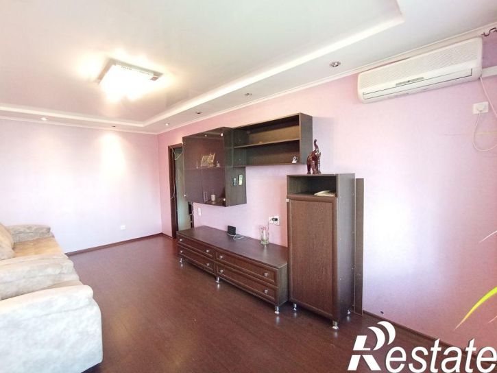 2-комн квартира Адоратского ул, 27