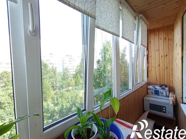 2-комн квартира Адоратского ул, 27