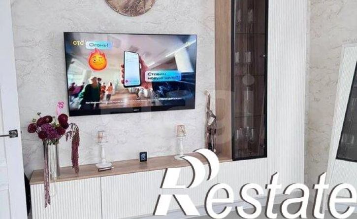2-комн квартира улица Космонавтов, 61Е,  д. 61Е