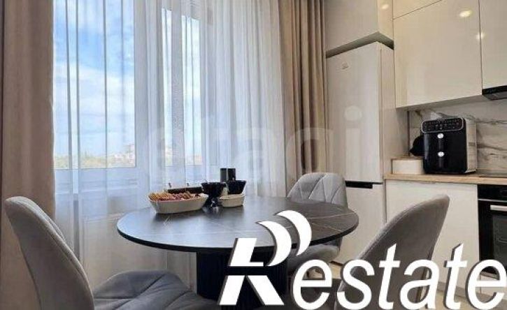 2-комн квартира улица Космонавтов, 61Е,  д. 61Е
