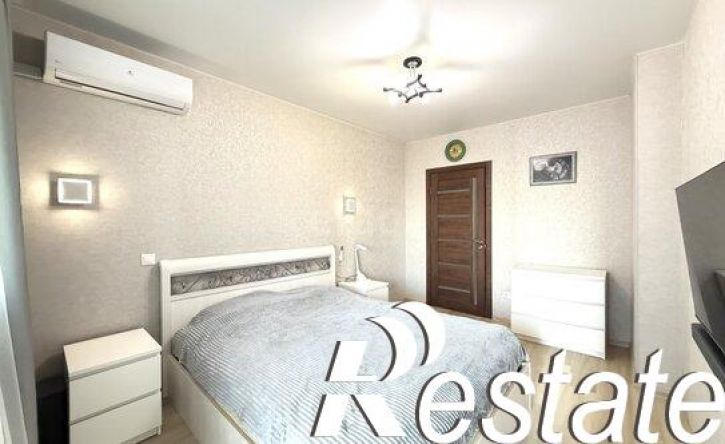 3-комн квартира улица Космонавтов, 61Б,  д. 61Б