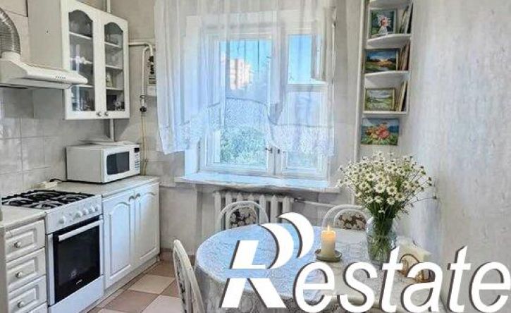 3-комн квартира улица Лесгафта, 21,  д. 21