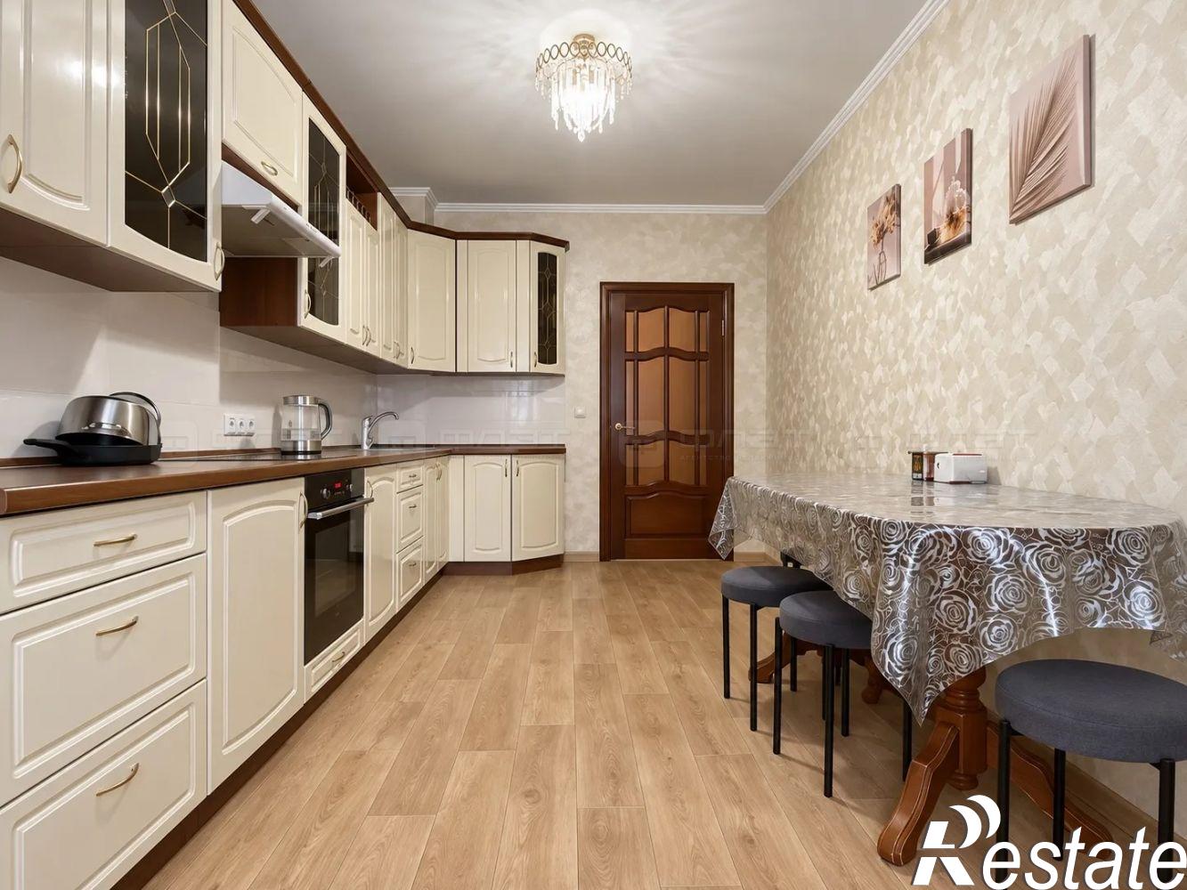 Купить квартиру за 13 500 000 рублей на ул. Баки Урманче, дом 8