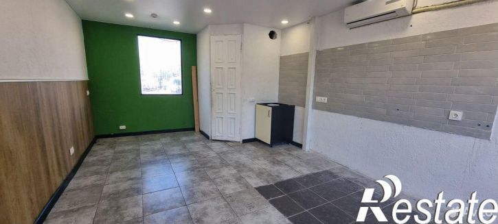 Торговое помещение улица Адоратского, 21А,  д. 21А