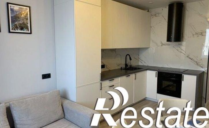 3-комн квартира улица Заслонова, 40 к2,  д. 40 к2