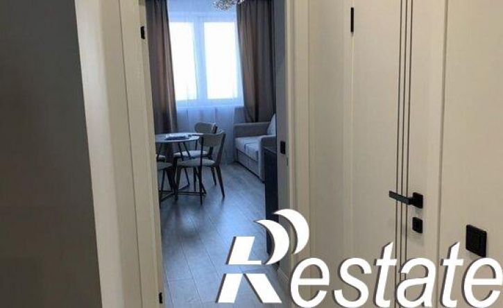 3-комн квартира улица Заслонова, 40 к2,  д. 40 к2