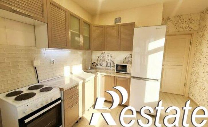 1-комн квартира улица Аделя Кутуя, 110Д к1,  д. 110Д к1