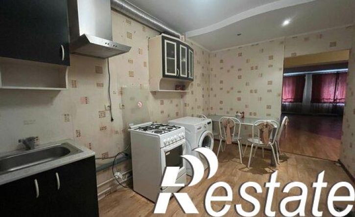 4-комн квартира улица Блюхера, 4,  д. 4