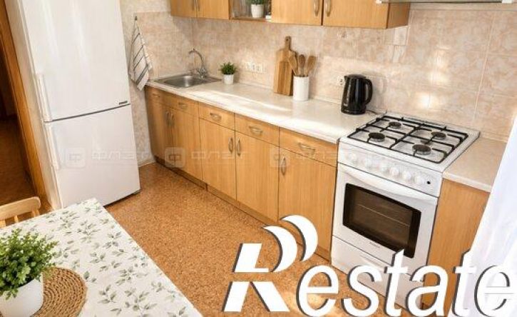 3-комн квартира проспект Победы, 18,  д. 18