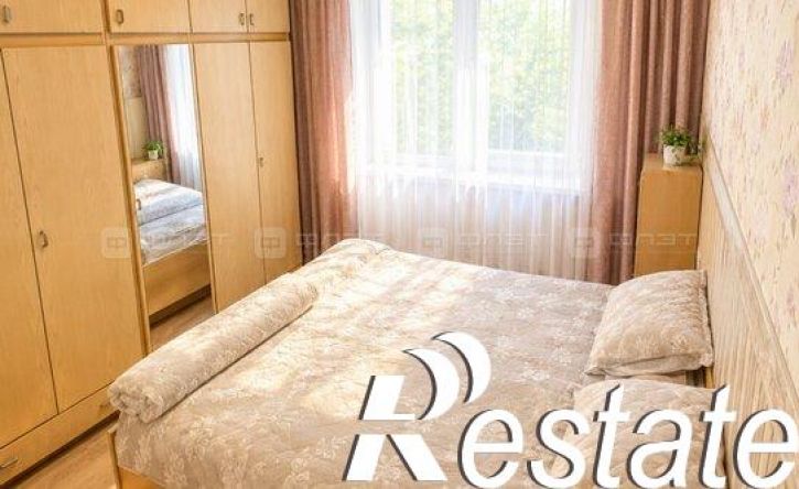 3-комн квартира проспект Победы, 18,  д. 18