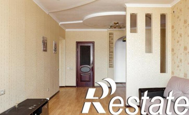 3-комн квартира улица Габдуллы Кариева, 5,  д. 5