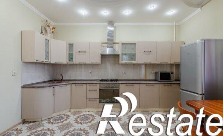 3-комн квартира улица Зои Космодемьянской, 17,  д. 17