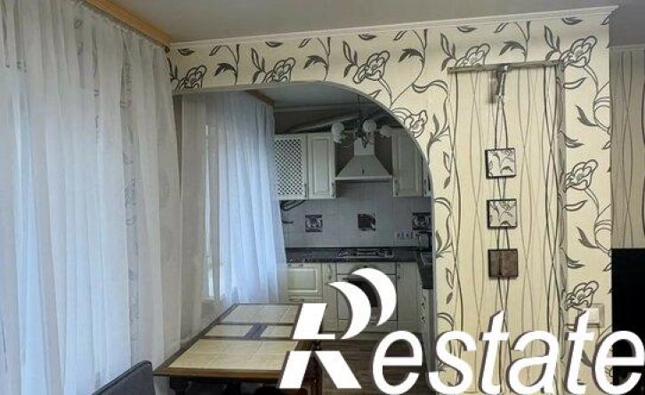 2-комн квартира Поперечно-Базарная улица, 1,  д. 1