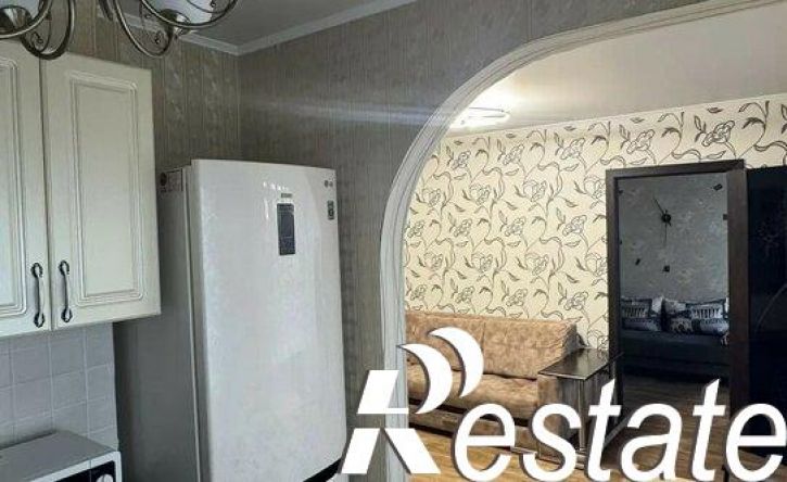 2-комн квартира Поперечно-Базарная улица, 1,  д. 1