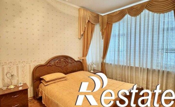 4-комн квартира улица Калинина, 10,  д. 10