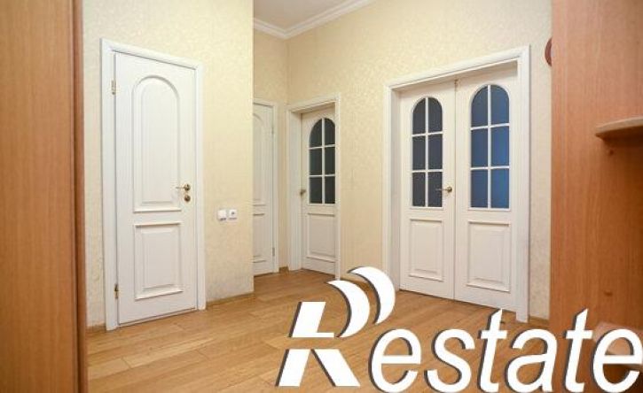 2-комн квартира улица Лейтенанта Шмидта, 3/15,  д. 3/15