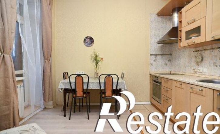 2-комн квартира улица Лейтенанта Шмидта, 3/15,  д. 3/15