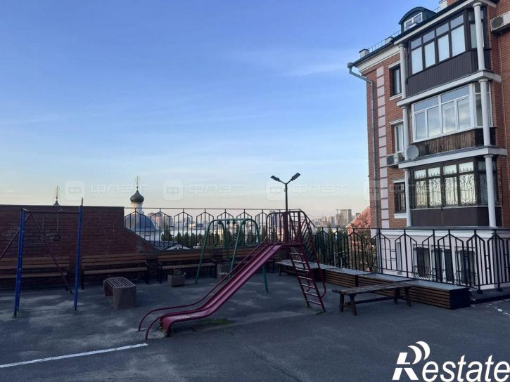 3-комн квартира ул. Япеева д.19