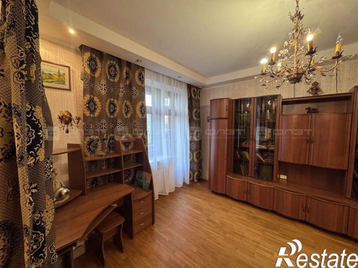 3-комн квартира ул. Япеева д.19