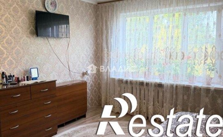 3-комн квартира улица Латышских Стрелков, 4А,  д. 4А