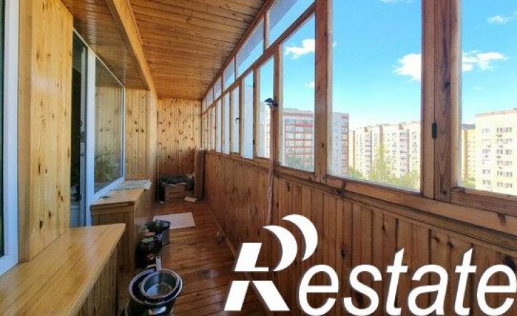 3-комн квартира улица Космонавтов, 44,  д. 44