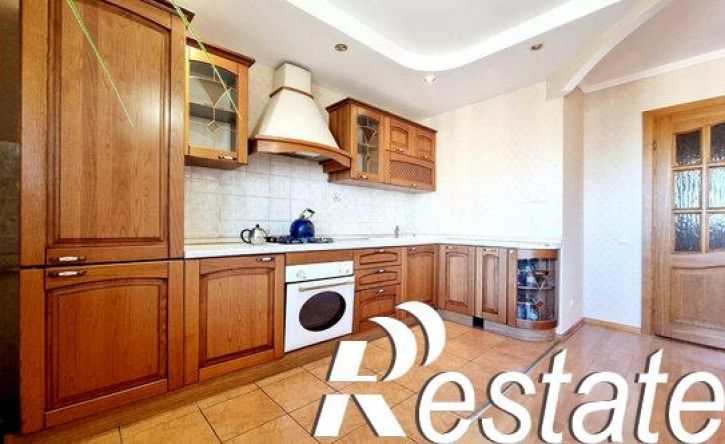 3-комн квартира улица Космонавтов, 44,  д. 44