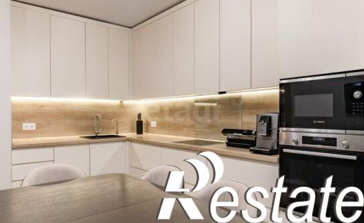 3-комн квартира улица Фикрята Табеева, 1,  д. 1
