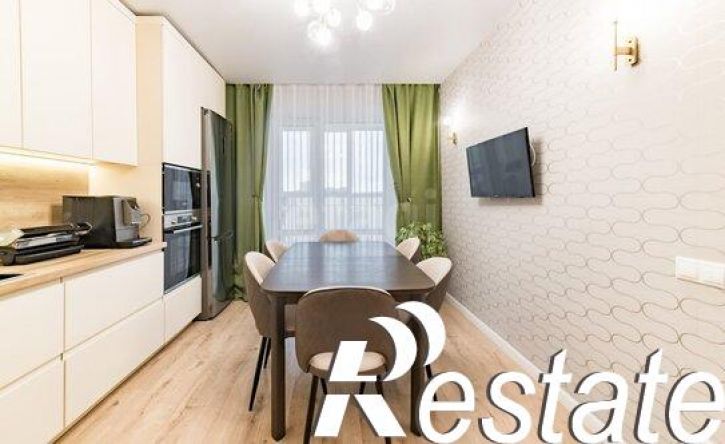 3-комн квартира улица Фикрята Табеева, 1,  д. 1