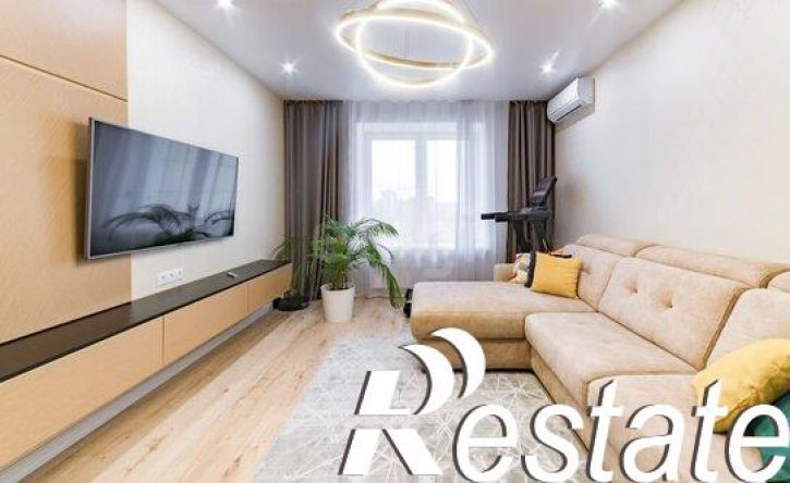3-комн квартира улица Фикрята Табеева, 1,  д. 1