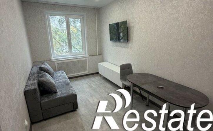 2-комн квартира улица Шамиля Усманова, 33 к2,  д. 33 к2