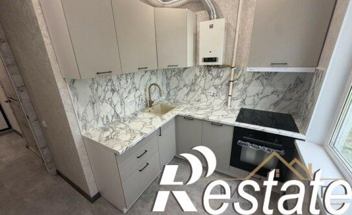 2-комн квартира улица Шамиля Усманова, 33 к2,  д. 33 к2