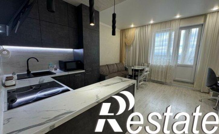 3-комн квартира улица Павлюхина, 108Б,  д. 108Б