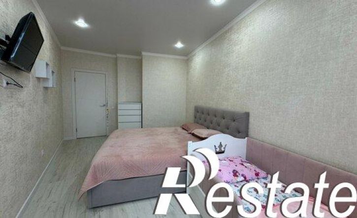 3-комн квартира улица Павлюхина, 108Б,  д. 108Б