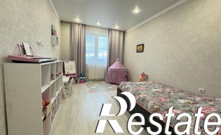 3-комн квартира улица Павлюхина, 108Б,  д. 108Б
