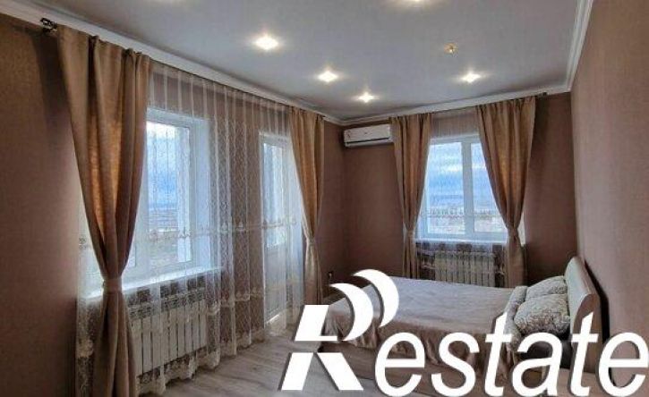 3-комн квартира улица Павлюхина, 110В,  д. 110В