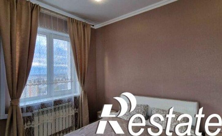 3-комн квартира улица Павлюхина, 110В,  д. 110В