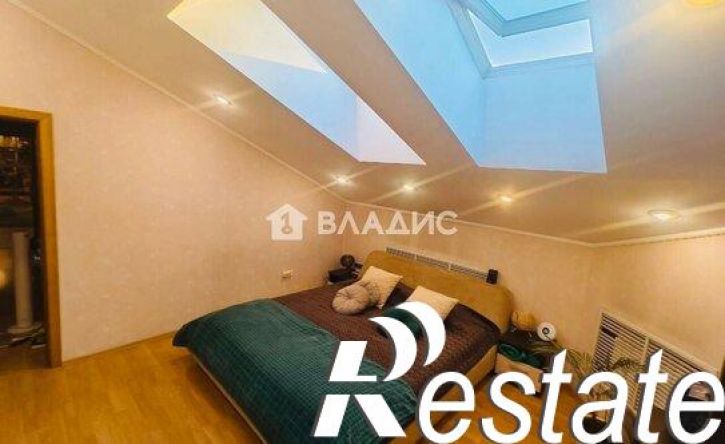 3-комн квартира улица Вишневского, 11,  д. 11