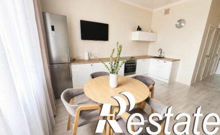 3-комн квартира улица Павлюхина, 110В,  д. 110В