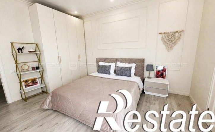3-комн квартира улица Павлюхина, 110В,  д. 110В