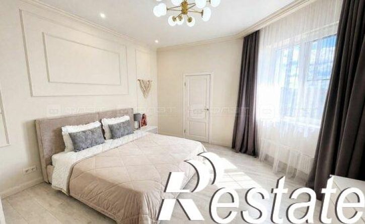 3-комн квартира улица Павлюхина, 110В,  д. 110В