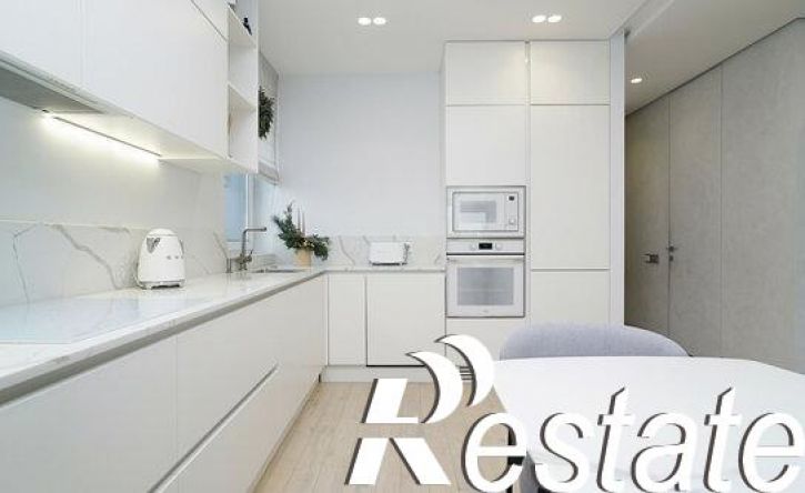 3-комн квартира улица Новаторов, 8Б,  д. 8Б