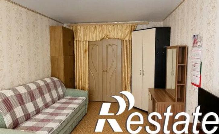 3-комн квартира улица Адоратского, 42,  д. 42